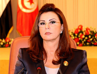Η απληστία είναι γένους θηλυκού… από την Τυνησία