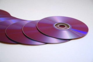 Υπολογιστές από ανακυκλωμένα CD και DVD