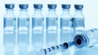 «Δεν κρίνεται σκόπιμη η εισαγωγή του εμβολίου για το μηνιγγιτιδόκοκκο στο Πρόγραμμα Εμβολιασμών»