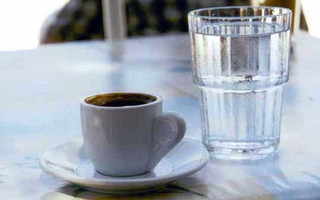Μυστικά αντιγήρανσης από τον ελληνικό καφέ