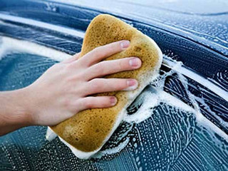 Αυτοκίνητο παρέσυρε 12χρονο που καθάριζε τζάμια