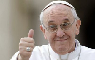 Το «αλληλέγγυο πασχαλινό δώρο» του πάπα Φραγκίσκου