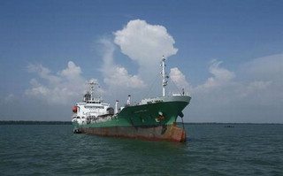 Χωρίς τρόφιμα και νερό εγκλωβισμένοι στην Ινδία οι ναυτικοί του πλοίου «Antaeus»