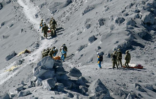 Επιχείρηση διάσωσης 27 ορειβατών στην κορυφή του ηφαιστείου Οντάκε