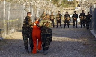 ΗΠΑ: Εγκρίθηκε η αποφυλάκιση άλλων πέντε κρατουμένων από το Γκουαντάναμο