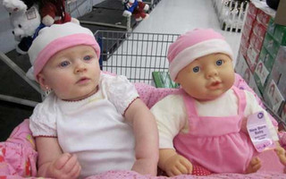 babies-and-their-look-alike-dolls-6