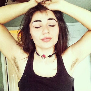 hairy_female_armpits_are_the_latest_instagram_sensation_640_08