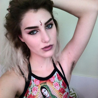 hairy_female_armpits_are_the_latest_instagram_sensation_640_13