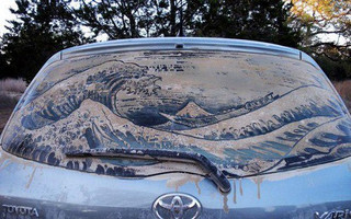 Scott-Wade-can-turn-your-dirty-car-into-art-006