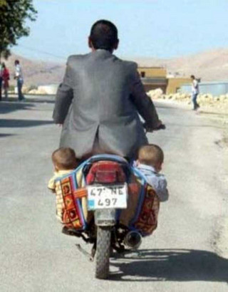 funny-methods-of-carrying-kids-20