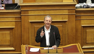 Βουλευτής ΣΥΡΙΖΑ: Δεν θα παραιτηθώ μόνο για τον ΦΠΑ 24%