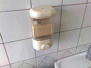 seriously_wtf_is_going_on_here_640_10