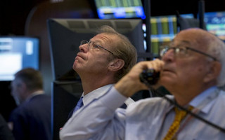 Ο φόβος ενός εμπορικού πολέμου «έριξε» τη Wall Street