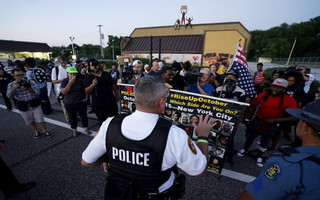 Police ask protesters to stay off the street in Ferguson