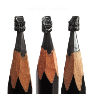 amazing_tiny_lead_sculptures_carved_into_the_tips_of_pencils_640_23