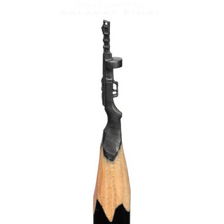 amazing_tiny_lead_sculptures_carved_into_the_tips_of_pencils_640_28