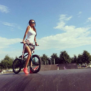 riding_girls_23