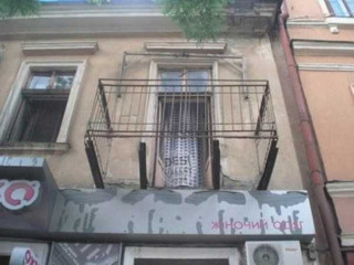 weird-balconies-28