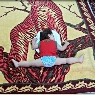 child_gymnast_09