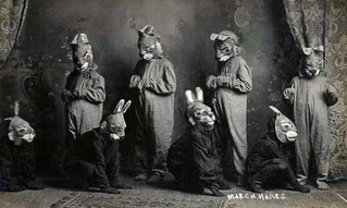 creepy-bizarre-old-photos-14