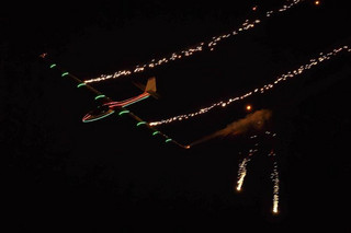 O Johan Gustafsson με το SZD-59 ACRO Glider στο Τατόι O Johan Gustafsson με το SZD-59 ACRO Glider στο Τατόι