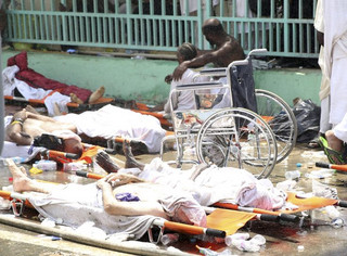 Εκατόμβη νεκρών από το ποδοπάτημα στη Μέκκα