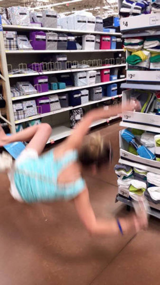 this_sht_is_getting_crazy_640_05