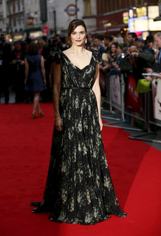 Cast member Rachel Weisz arrives at the Gala screening of the film "The Lobster" during the British Film Institute (BFI) Film Festival at Leicester Square in London, October 13, 2015. REUTERS/Stefan Wermuth