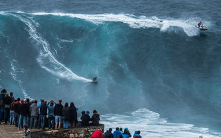 SURFERS1