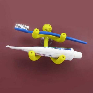 funny-unusual-Toothbrush-Holders-14