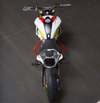 gmoto8