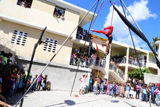 2013.haiti_.trapeze.