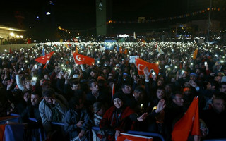 2015-11-01T214037Z_302053653_LR2EBB11O7EA4_RTRMADP_3_TURKEY-ELECTION