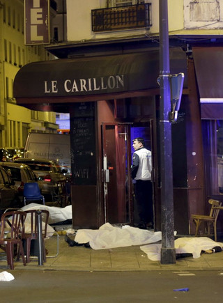 2015-11-13T220214Z_2074548784_GF20000058413_RTRMADP_3_FRANCE-SHOOTING-1