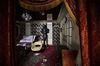 in-japan-you-can-rent-these-fetish-rooms-for-100-bucks-an-hour-30-photos-19