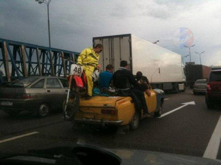 russia_where_everything_is_kinda_different_640_03