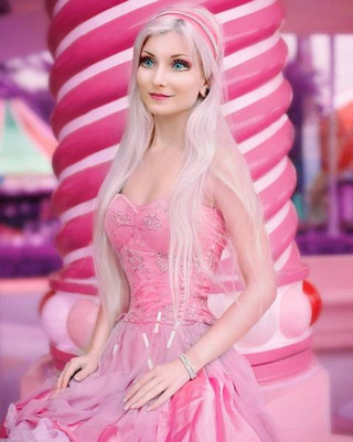 brazils_real_life_disney_princess_claims_her_dolllike_looks_are_all_natural_640_02