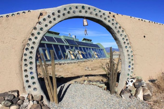 earthships_02