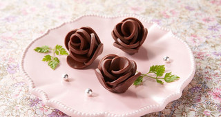 sliced_chocolate_bourbon_japan_03