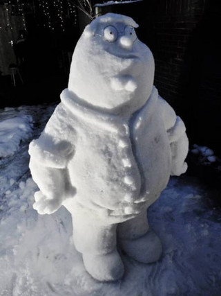 these_snow_sculptures_will_blow_your_mind_640_01