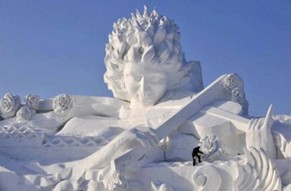 these_snow_sculptures_will_blow_your_mind_640_14