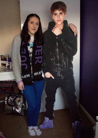 this_girl_has_taken_her_obsession_with_justin_bieber_way_too_far_640_06