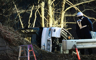 JAPANBUSCRASH3