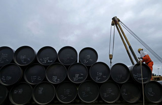 CNBC: Οι χώρες που μπορεί να απειλήσουν μια συμφωνία για το πετρέλαιο