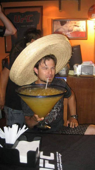 partying_15