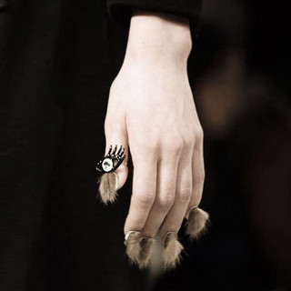 fur-nails-12__700