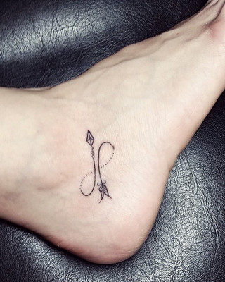 small-minimalist-tattoo-ideas-inspiration-33__605