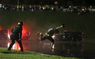 2016-03-17T032447Z_501590036_GF10000348249_RTRMADP_3_BRAZIL-ROUSSEFF-PROTESTS