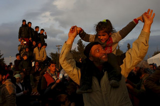 2016-03-27T164517Z_762380840_GF10000362253_RTRMADP_3_EUROPE-MIGRANTS-GREECE-MACEDONIA