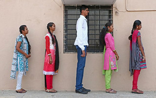 Ο ψηλότερος έφηβος της Ινδίας είναι ήδη 2 μέτρα και συνεχίζει